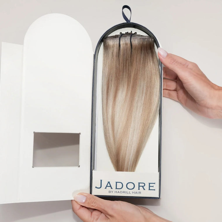 8 Piece Seamless Clip In Box Set 22" 150g